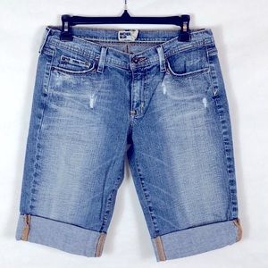 Anchor blue size 11 jean Bermuda short